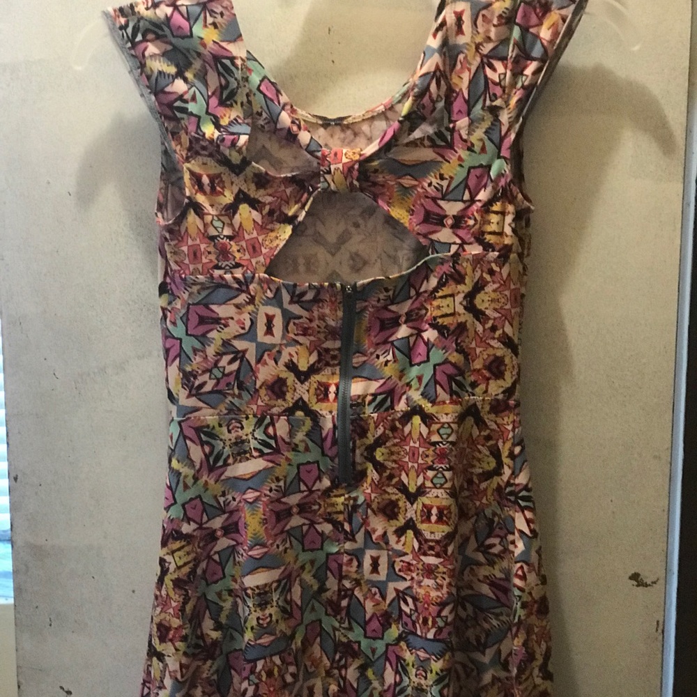 Dress - Picture 2 of 2